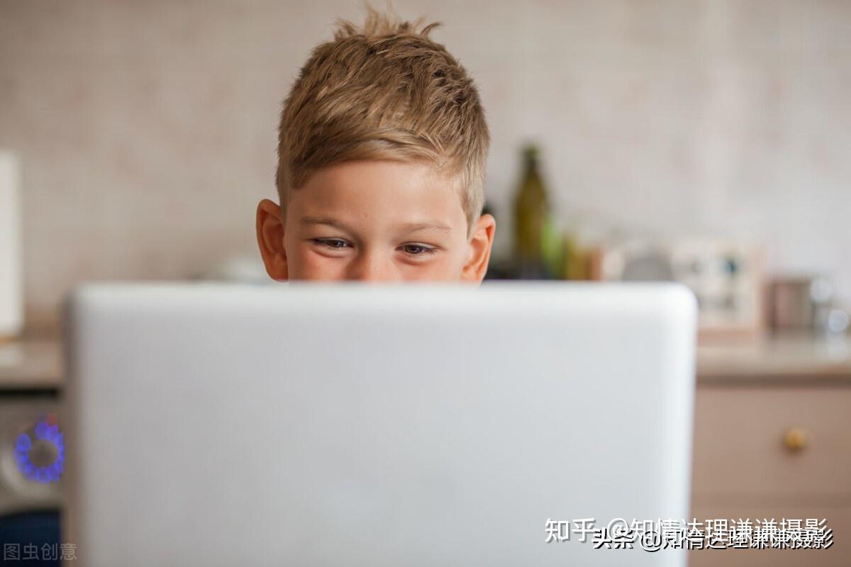 通過互聯(lián)網(wǎng)獲取新聞的壞處(從互聯(lián)網(wǎng)獲取信息有哪些優(yōu)點(diǎn)和缺點(diǎn)?)